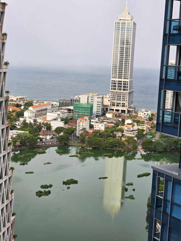 Luxury Furnished apartment for rent in Capitol twinpeaks Colombo - Image 8