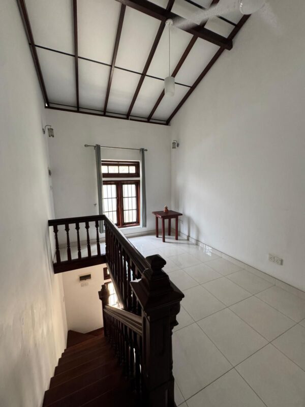 House for sale in colombo 05 - Image 3