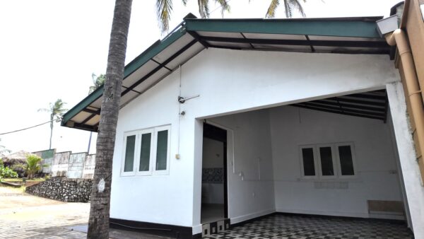Beach front Land for sale - Image 3