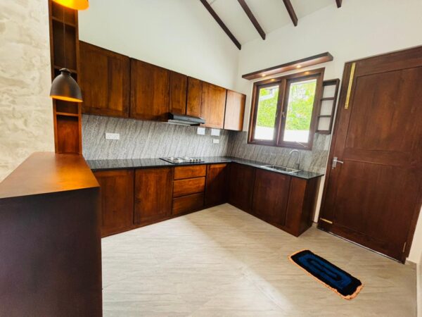 Modern House for sale in Piliyandala - Image 7