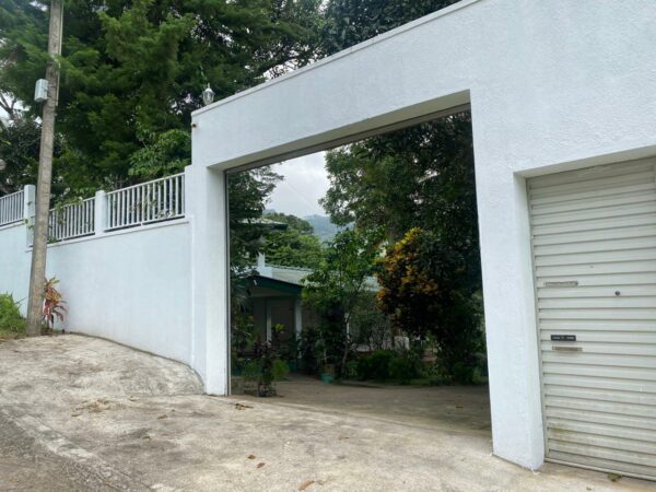 Live in Luxury Near Amaya Hills – 5BR / 44 perch House for sale - Image 8