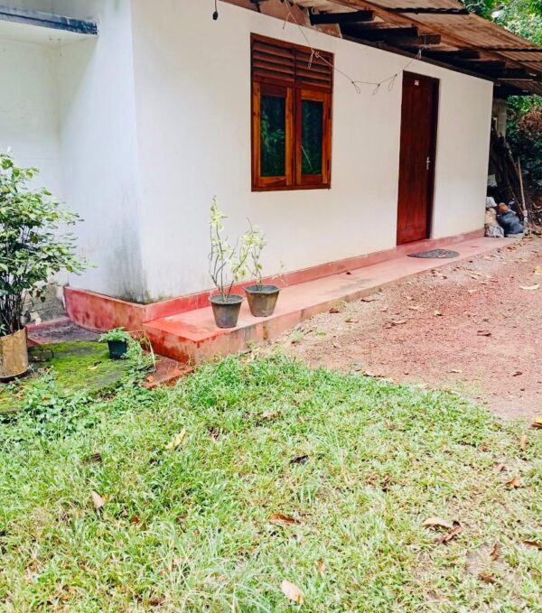 10.4 Perch Land for sale in Thalawathugoda - Image 4