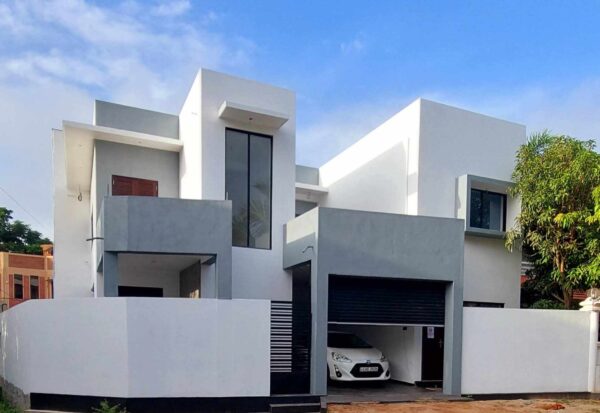 Modern House for sale in Negambo - Image 2