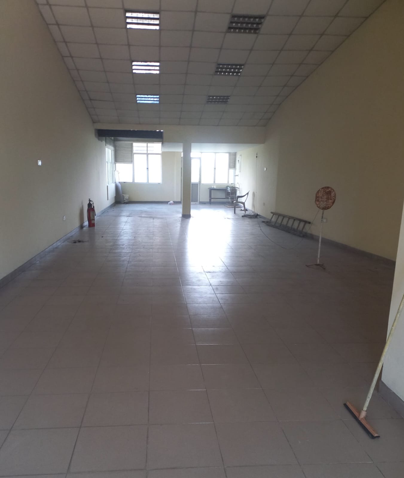 Commercial building for sale in Boralesgamuwa - Katuwawala - Image 3