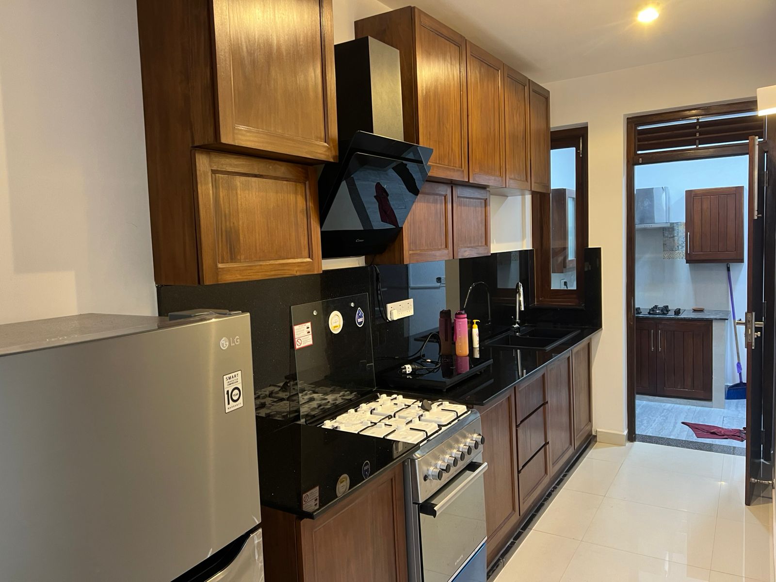 This stunning 5-perch property offers in Kalubowila, Dehiwala - Image 6