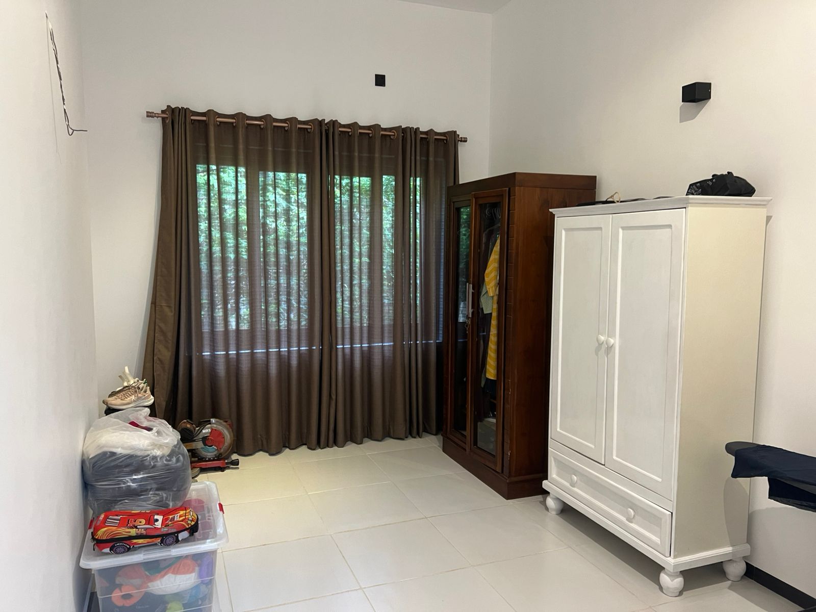 This stunning 5-perch property offers in Kalubowila, Dehiwala - Image 8