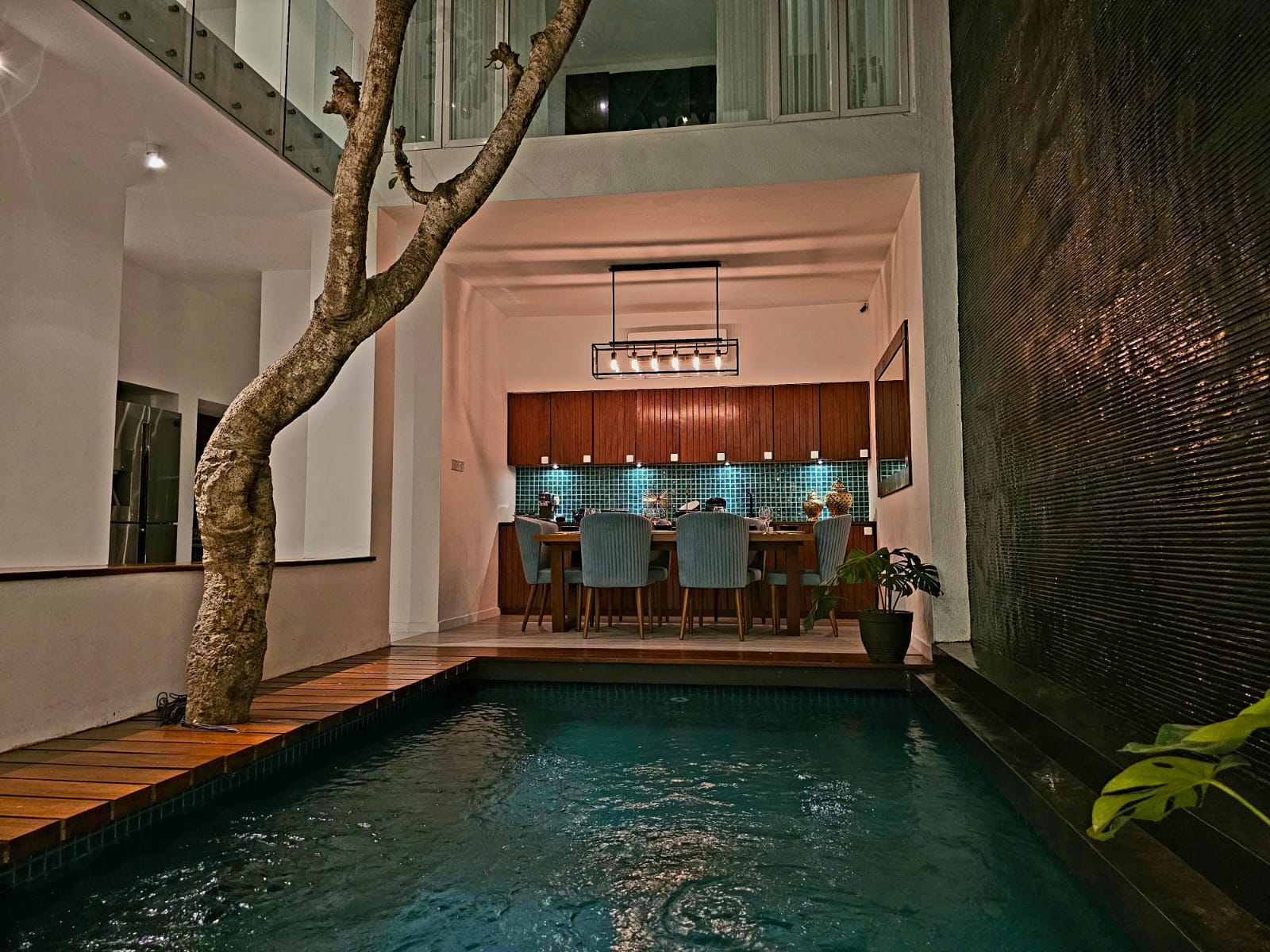 Stunning 4-Bedroom Modern Luxury Home with Indoor Pool & Gym - Image 10