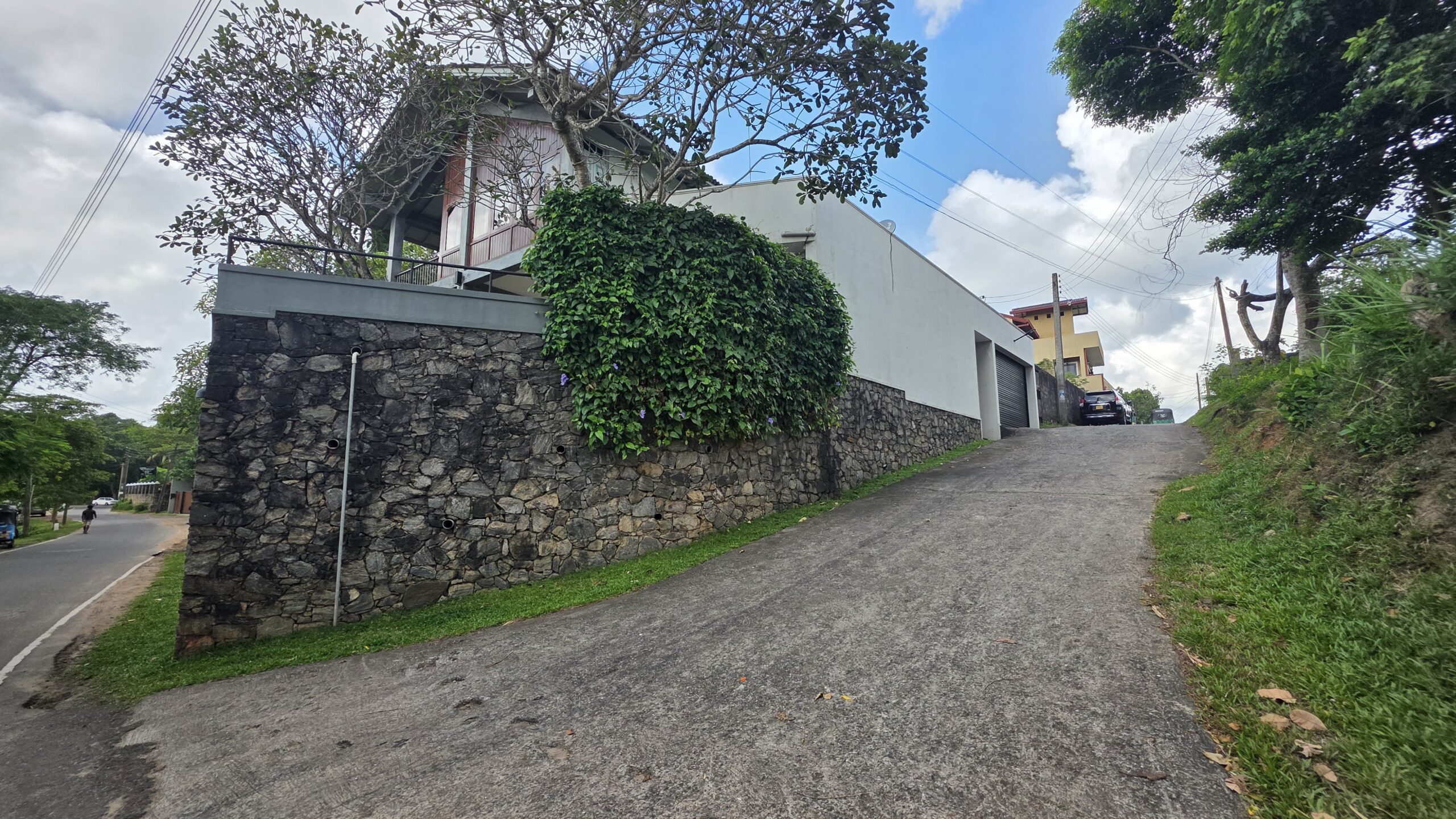 Lake View Land for Sale in Battaramulla – Limited Opportunity! - Image 3