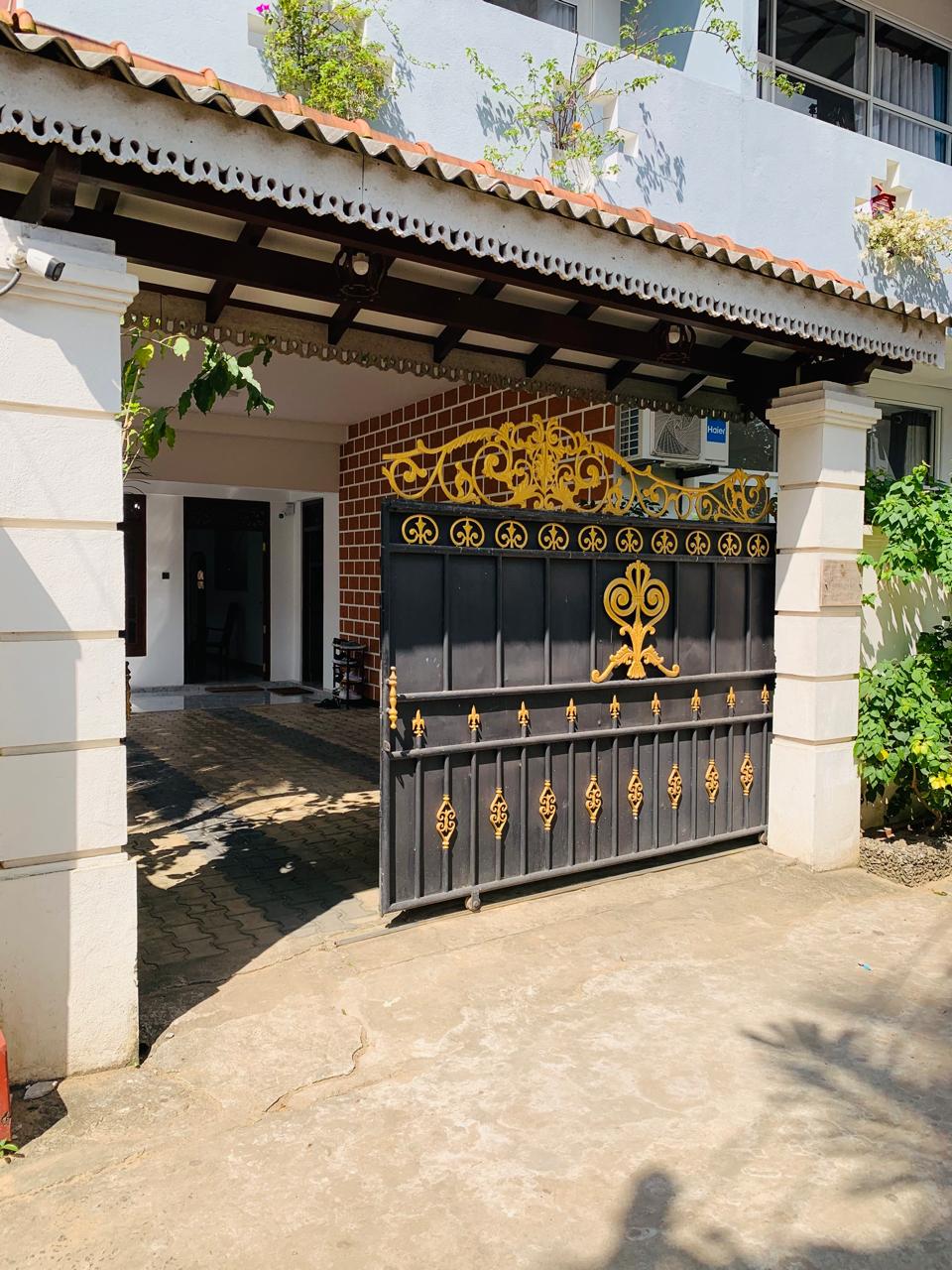 Tourist villa for sale in Ahungalla - Image 4