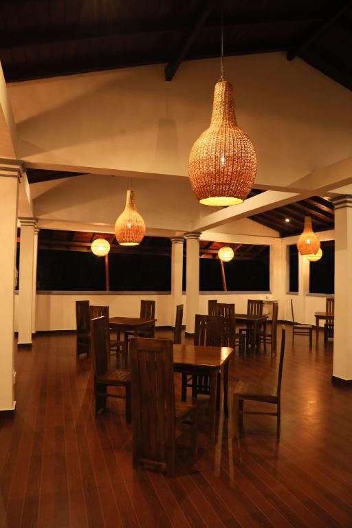 20 Rooms Hotel for sale in Polhena Matara - Image 5