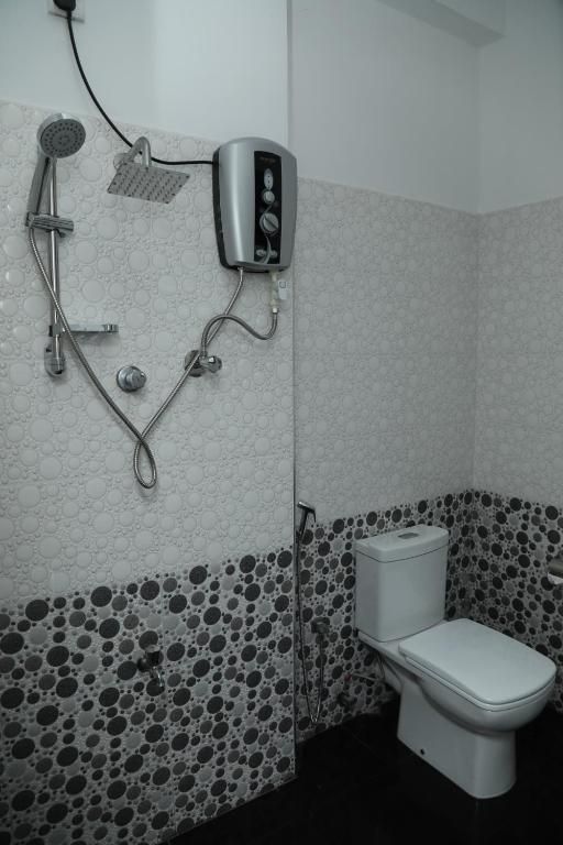 20 Rooms Hotel for sale in Polhena Matara - Image 4