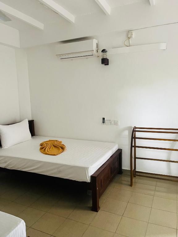 20 Rooms Hotel for sale in Polhena Matara - Image 6