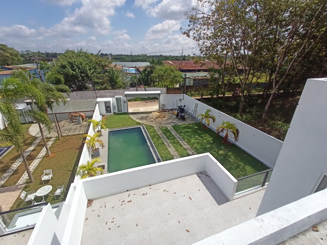 Luxury Modern House for sale in Polgasowita, Kesbewa - Image 10
