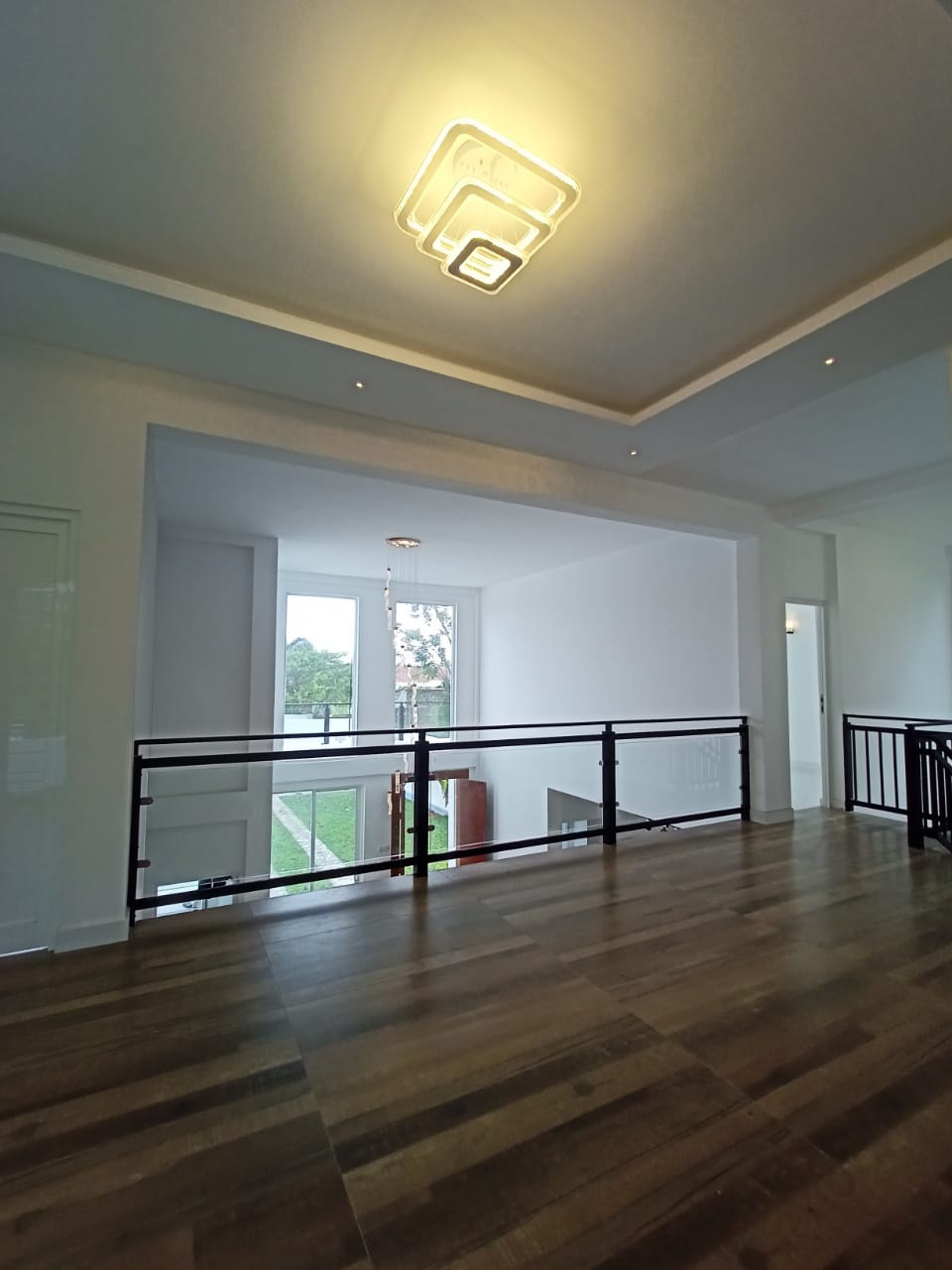 Luxury Modern House for sale in Polgasowita, Kesbewa - Image 9