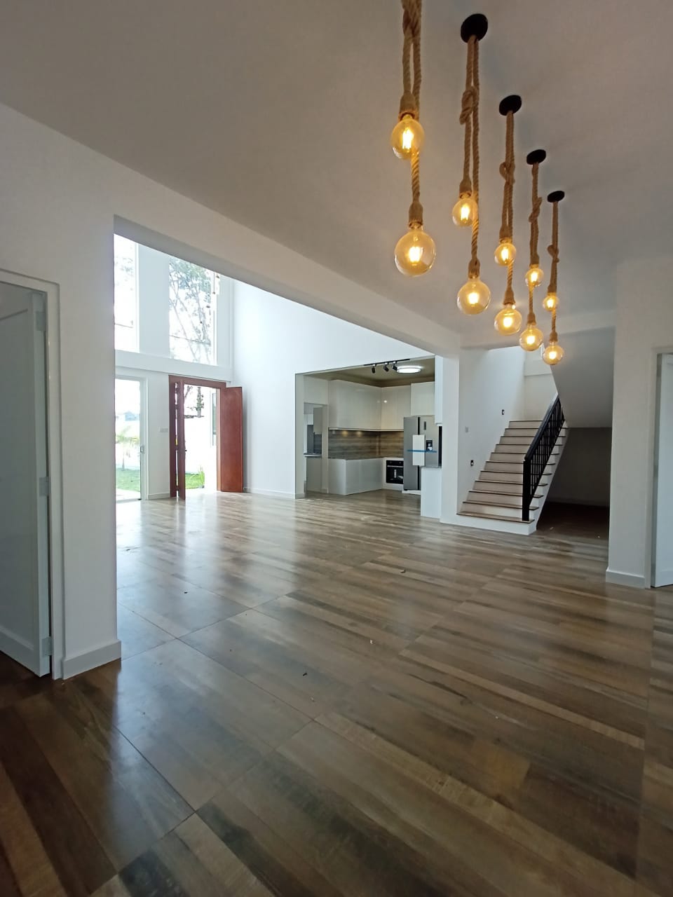 Luxury Modern House for sale in Polgasowita, Kesbewa - Image 3