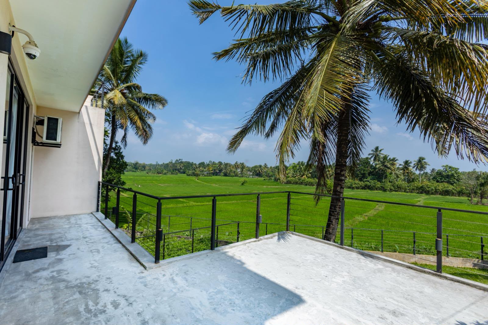 Luxury House with Stunning Paddy Field Views for Sale in Kahathuduwa - Image 5